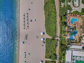 Cozy Ocean View Condo Beach Service 610